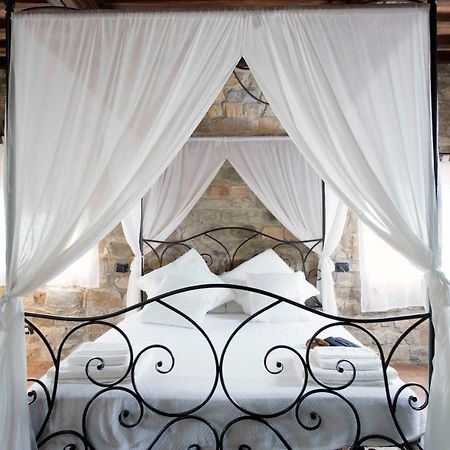 Torre Di Badia Bed & Breakfast Badia A Passigano Exterior photo